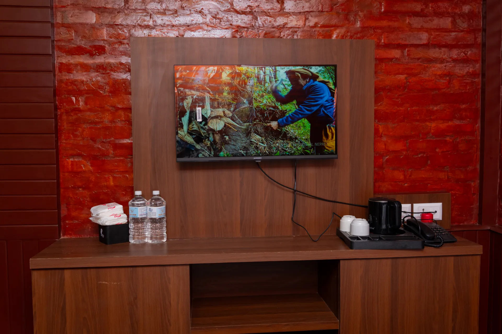 Deluxe Room — image 5