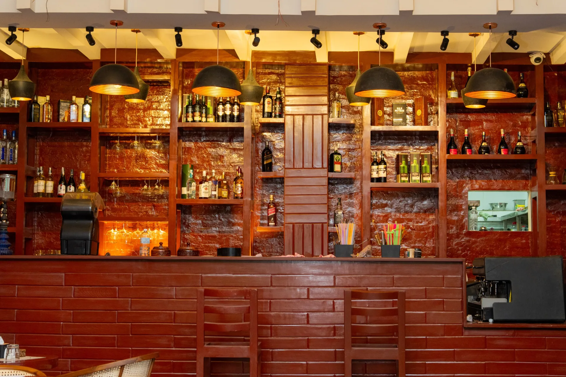 Restaurant — photo 2
